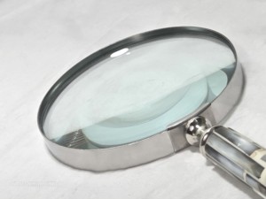 Luxury <b>MOP</b> <b>Handle</b> Magnifying Glass Vintage Mother of Pearl Desktop Magnifier for Reading Decorative Office Corporate Gift - Product Image 2