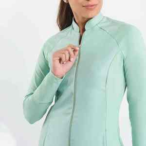 Conjunto de Enfermería con Tecnología de Refrigeración Avanzada, Corte Atlético, Optimizado para el Movimiento, Uniforme Clínico para Mujer - Product Image 2