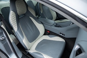 Aston Martin Vanquish Coupé 2014 - Product Image 4