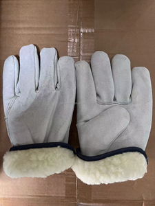 ถุงมือสีขาวสำหรับทำสวนกลางแจ้งชายหาดสี่ฤดู ยาวถึงข้อมือ ผลิตจากโพลีเอสเตอร์/คอตตอน/เมทัลลิก ยืดหยุ่นได้ ลายทาง จาก Vantrex Industries - Product Image 4