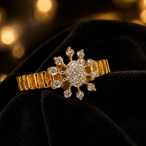 Anillo de Corona Floral de Oro de 14K de Lujo con Brillantes Piedras de Circonia Cúbica, Joyería Elegante para Bodas y Fiestas para Mujer - Product Image 3