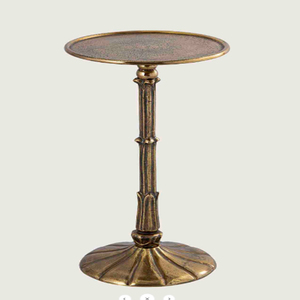 Tables basses Kylo traditionnelles en aluminium rondes, plaquées or antique, tables basses en aluminium moulé - Product Image 1