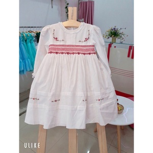 Smocked Bib Ruffle Girl Kleid Baby Girls Langarm Frühlings kleidung Weiches Leinen Baby Girl Kleid - Product Image 5