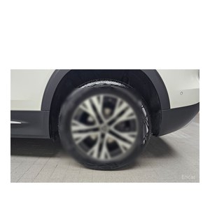 Mercedes-Benz GLB 200 d Clase GLB, abril de 2022, diésel, 21.321 km, con volante a la izquierda y cámara trasera - Product Image 5