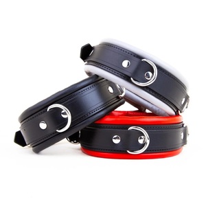 ปลอกคอหนังบุฟองน้ำพร้อมสายจูง - อุปกรณ์ BDSM - Product Image 1