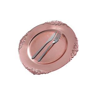 Assiettes et plats de service vintage de couleur unie, faits à la main, pour fêtes et dîners - Product Image 1