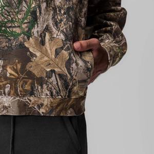 Sweat-shirt élégant pour homme à col rond avec imprimé camouflage, tissu tricoté, automne, écologique, respirant pour un confort tout au long de la journée - Product Image 4