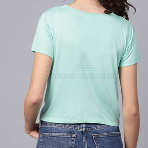 T-shirt court personnalisé avec logo pour femme – Vente en gros de t-shirts courts tendance pour femme - Product Image 3