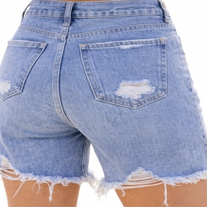 Pantalones cortos de mezclilla azul claro para mujer, estilo clásico para el día a día y el fin de semana, pantalones cortos de mezclilla azul claro para un estilo informal de verano - Product Image 5