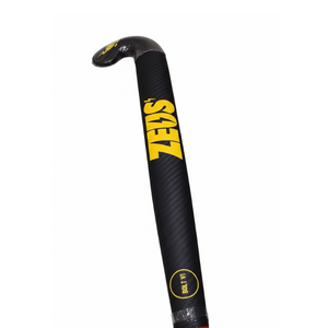 Bâtons de hockey sur gazon en carbone, construction haute performance conçue pour un contrôle avancé, une puissance accrue et des matchs de compétition. - Product Image 1