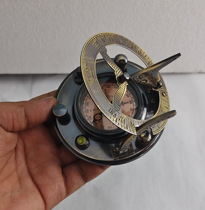 Esfera Armilar de Latón Vintage con Brújula y Reloj Solar, con Estuche de Cuero, Instrumento de Navegación Náutica Hecho a Mano, Decoración Marítima, Regalo - Product Image 3