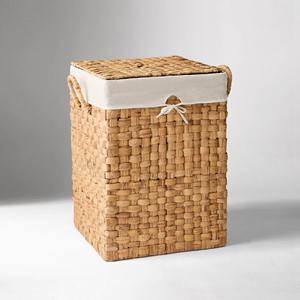 Cesta de jacinto de agua tejida con un diseño de tablero de ajedrez, cesta de almacenamiento hecha a mano, venta al por mayor, ecológica, hecha en Vietnam. - Product Image 1