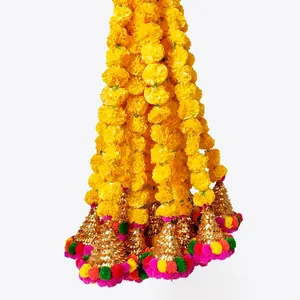 Décoration murale artisanale jaune en forme de fleur avec pompons pour Diwali, style bohème, pour entrée et intérieur - Product Image 2