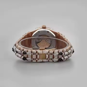 Montre vintage de luxe antique avec cadran en moissanite de 41 mm, design unique, crâne serti de diamants, bracelet de 21 mm, mouvement à quartz - Product Image 4