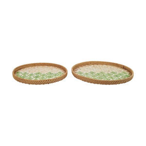 Plateau de service rond artisanal en rotin avec motif vert et incrustation de nacre, plateau de présentation de table tissé à la main, décoration bohème côtière - Product Image 5