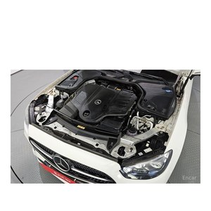 Mercedes-Benz Clase E E450 4MATIC Cabriolet 2023/4, 28,882 km, Caja de Cambios Automática, Volante a la Izquierda, Cámara Trasera - Product Image 6