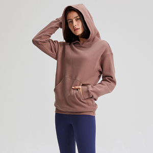 Proveedor mayorista ofrece sudaderas gráficas para mujer 100% algodón con logotipo personalizado y servicio profesional para importadores B2B. - Product Image 6