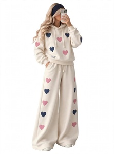Ensemble de survêtement pour femme OneTen, imprimé cœur crème, à capuche, manches longues, pantalon large, coupe ample - Product Image 3