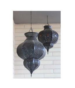 Classic Design Round Shape Hanging Lantern Exclusive Quality Customized Size Iron Hotel Decorative Hanging Lantern - Product Image 4