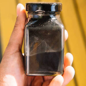 Résine de Shilajit Indien en Poudre, Extrait Herbal de Qualité Alimentaire, Récolté en Milieu Sauvage, Vente en Gros et au Détail Spécialisée - Product Image 5