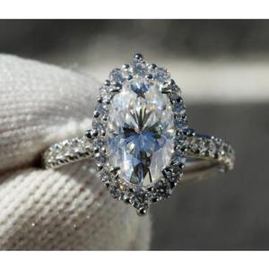 Bague en moissanite directement de l'usine, alternative au diamant de laboratoire, bague de fiançailles pour femme disponible au prix de gros - Product Image 1