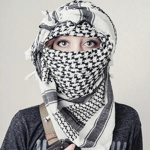 Bufanda Keffiyeh Shemagh árabe en oferta, chal de algodón para invierno, calentador de cuello, cubrecabezas, a prueba de viento, bufanda táctica para camping, para hombres y mujeres - Product Image 1