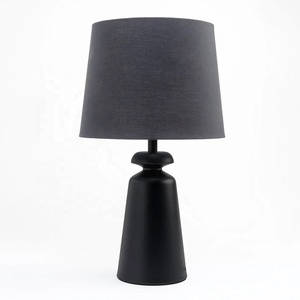 Lámpara de Mesa Metálica Noir Monarch con Acabado Negro Mate, Pantalla de Tela, Base de Hierro Resistente, Iluminación Ambiental Cálida, Decoración para el Hogar - Product Image 3