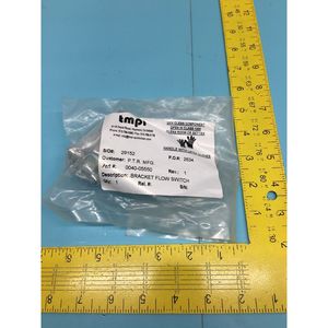 AMAT 0040-05550 ขายึด สวิตช์ควบคุมการไหล/อุปกรณ์ไล่ก๊าซ N2 - อุปกรณ์และอะไหล่เซมิคอนดักเตอร์ระดับโลกที่เชื่อถือได้ - Product Image 1