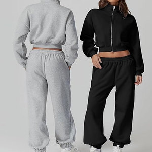 Ensemble deux pièces en coton pour femmes, vêtements d'été, survêtements de sport pour femmes, tenue d'été, t-shirt et short - Product Image 2
