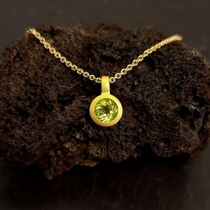 Pendentif en péridot tendance, rond, facetté, argent sterling 925, plaqué or 14 carats, qualité supérieure, certifié IGI, collier cadeau pour femmes - Product Image 1