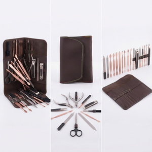 Ensemble de manucure 16 pièces avec étui en cuir, kit de coupe-ongles / kit professionnel de manucure et pédicure avec coupe-ongles en acier inoxydable - Product Image 2