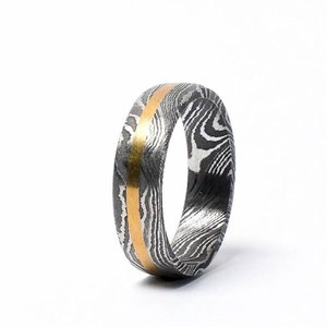 Anillo de Acero de Damasco Hecho a Mano, Joyería Artesanal Tradicional para Aniversario de Bodas y Regalo - Product Image 4