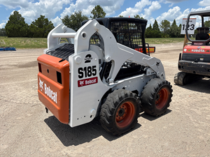 Cargadora compacta S185 de 2012 inoperable con cabina cerrada, máquina de construcción - Product Image 4