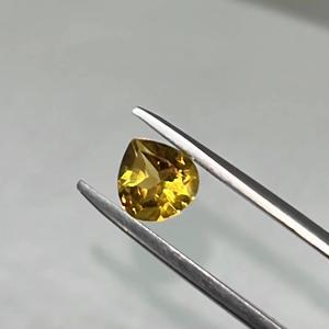 Citrino dorado natural de 6 mm, forma de corazón, piedra preciosa suelta de la mejor calidad para la fabricación de joyas - Product Image 1