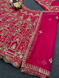 ชุดเลเฮนกาโชลีผ้าเน็ตเนื้อนุ่มคุณภาพพรีเมียม ดีไซน์ทันสมัย ตกแต่งด้วยเลื่อมแบบอินเดีย-ปากีสถาน ผ้าแคนแคน ผ้าปาตตา เหมาะสำหรับฤดูร้อน ความยาวคลุมถึงพื้น - Product Image 4