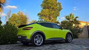 Gen Es Is G V 60 Coupé Performance AWD, Auto Eléctrico de Litio con Asientos de Cuero, Llantas R16, Motor Único, Cámara Trasera - Product Image 3