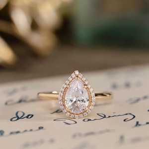 Anillo de compromiso con halo de diamantes en forma de pera – Anillo de boda nupcial en oro macizo de 14 quilates o plata - Product Image 1
