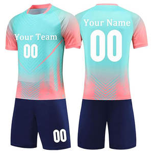 Tenue de football Street Sport, design léger et confortable, idéale pour les entraînements et les matchs en plein air - Product Image 1