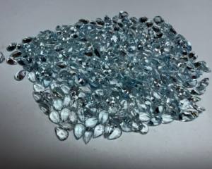 Piedra Preciosa de Aguamarina Natural AAA+++ Corte Esmeralda en Forma de Pera 6x4MM Facetada |   Piedra de Aguamarina Azul Suelta para Joyería y Venta al por Mayor - Product Image 1