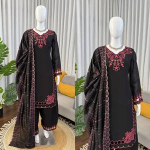 TENNY Ensemble Salwar et Dupatta pour femme en tissu Chanderi avec broderie de fils et de sequins, infroissable et réversible, idéal pour Diwali, mariages et fêtes - Product Image 4
