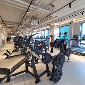 เครื่องวิเคราะห์ร่างกายอัจฉริยะ Bodydot BDF1000 ใช้พลังงาน AI โครงอะลูมิเนียมอัลลอยด์ ไม่สามารถพับได้ ขนาด 35x35x134 ซม. ติดตามท่าทางร่างกายแบบเต็มตัว - Product Image 2