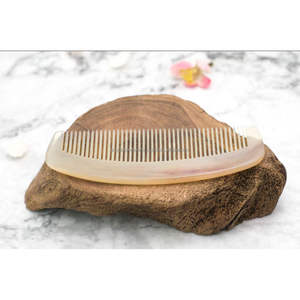 Buffalo Horn <b>Comb</b> in Polished Finish Horn Art Ware Fine Tooth <b>Comb</b> Anti Static Hair <b>Comb</b> - Product Image 3