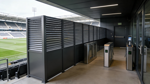 Clôture en aluminium à persiennes pour zone de supporters de <span class=keywords><strong>la</strong></span> Coupe <span class=keywords><strong>du</strong></span> <span class=keywords><strong>Monde</strong></span>, clôture extérieure pour <span class=keywords><strong>la</strong></span> protection de <span class=keywords><strong>la</strong></span> vie privée pour les stades et les événements sportifs - Product Image 2