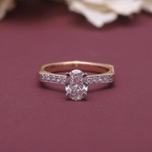 Bague de fiançailles en diamant ovale cultivé en laboratoire certifié IGI, argent sterling 925 massif, halo caché, solitaire pour femme - Product Image 1