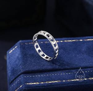 Anillo de Plata de Ley con Fase Lunar, Joyería Celestial, Anillo de Luna Delicado y Elegante - Product Image 1