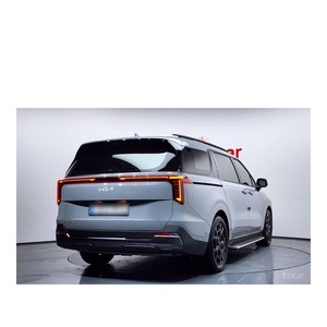 Kia Carnival 2024 de 7 Plazas con Asientos de Cuero, Volante a la Izquierda, Caja de Cambios Automática, Cámara Trasera, Combustible Diésel, 11,112 km, Color Grafito - Product Image 2