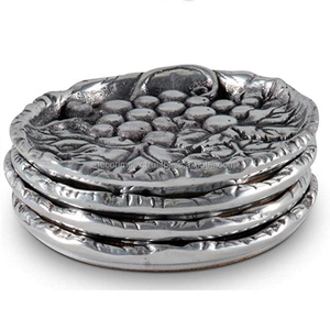 Juego de posavasos de latón de cobre Forma redonda con acabado de latón de cobre Posavasos de uso de cocina y eventos de estilo moderno - Product Image 1