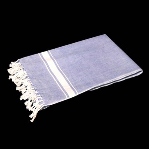 Serviette de plage à séchage rapide en tissu Fouta avec design rayé personnalisé et logo à prix abordable, fabriquée en Inde - Product Image 5