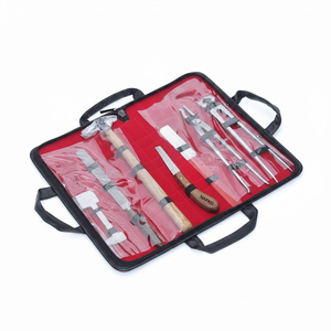 Kit de fermeur de chevaux professionnel 7 pièces en acier forgé robuste, comprenant pinces à sabots, râpes, couteaux, et un ensemble de rouleaux ajustables et réutilisables - Product Image 1