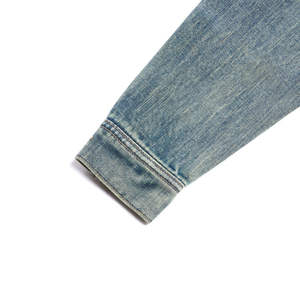 แจ็คเก็ตยีนส์ผู้ชายแบบ OEM แบรนด์ส่วนตัว คุณภาพสูง ผลิตโดยผู้ผลิตเสื้อโค้ทยีนส์ดิบ รับปักโลโก้ตามสั่ง แจ็คเก็ตยีนส์ขาดๆ สำหรับผู้ชาย - Product Image 3